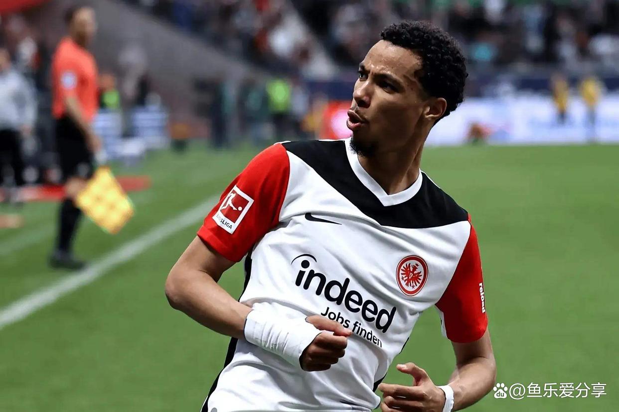 爱游戏电竞 -包含里程碑夜！西汉姆官宣签约；葡超加时末段刷纪录；引发热议；赛季目标并未改变的词条